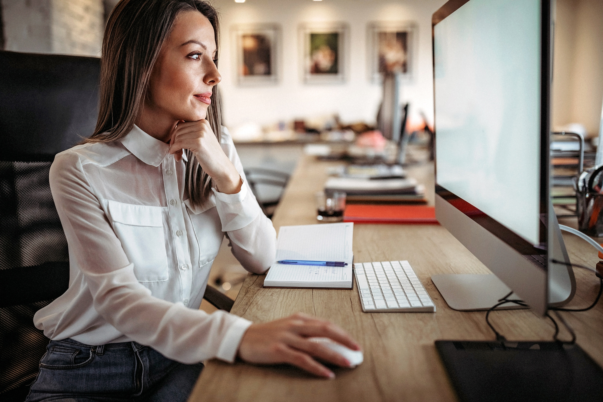 Business women working on computer